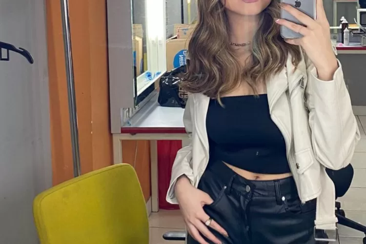 Heboh Pengakuan Michelle Ashley Anak Pinkan Mambo Dilecehkan Ayah Tiri Usia 12 Tahun, Bagaimana Kronologinya? (@michelle4sh)