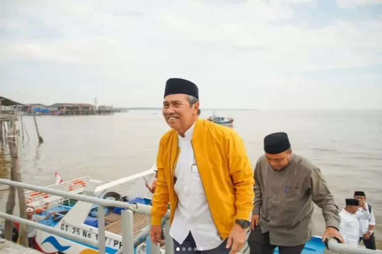 Gubernur Riau, Syamsuar saat berada di Rokan Hilir, Riau (Instagram: syamsuar.official)