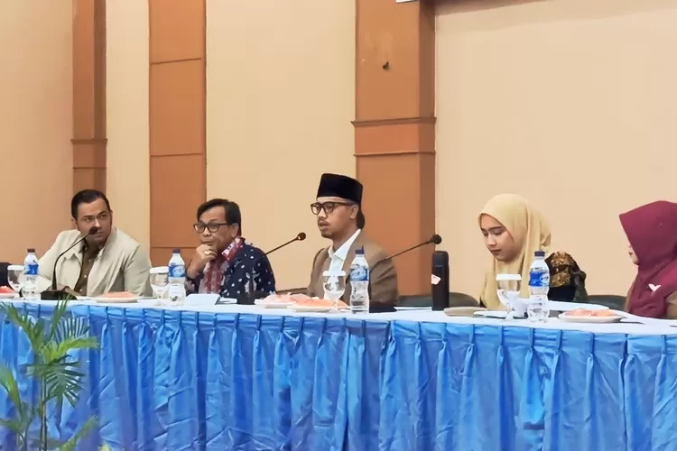 Pemerintah Kota Bukittinggi dan Adinkes Sumbar telah menggelar pertemuan strategis untuk menangani serius masalah AIDS, Tuberkulosis, dan Malaria (ATM) (Great Bukittinggi)