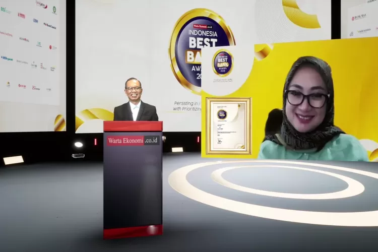 bank bjb berhasil menyabet penghargaan pada ajang Indonesia Best Bank Awards 2023 yang diselenggarakan oleh Warta Ekonomi. (dok. bank bjb)