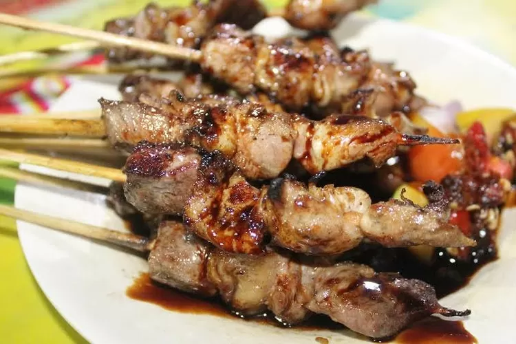 Wajib coba, 3 tempat kuliner sate blengong Tegal paling enak, rasanya gurih, lembut dan empuk. (pinterest.com)