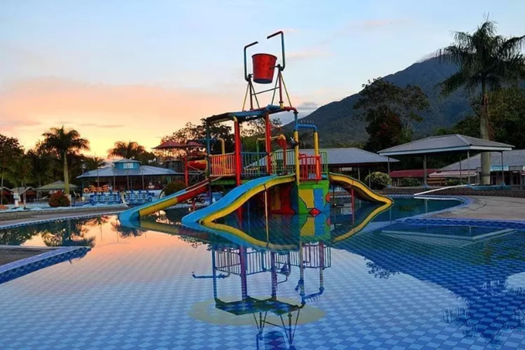 Inilah Mifan Waterpark, Tempat Wisata di Padang Panjang yang Tidak Kalah dengan Dufan. (Instagram @mifan_official.)