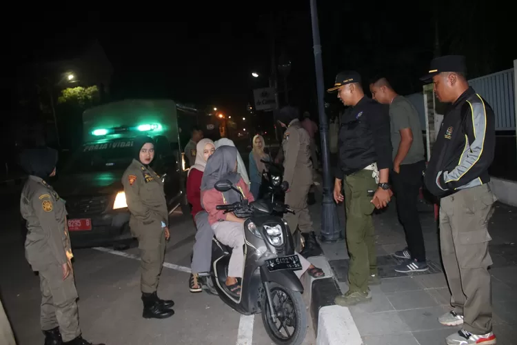 Antispasi Aksi Tawuran di Khatib Sulaiman, Satpol PP Padang Lakukan Patroli di Malam Hari (ist)