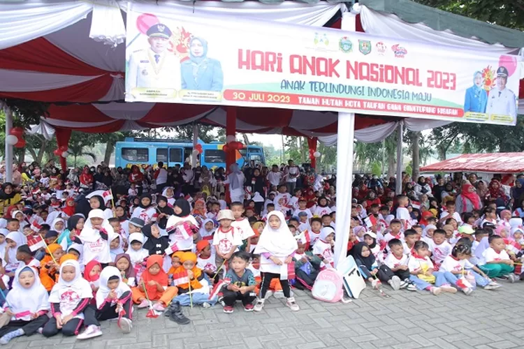 Ribuan anak tumpah ruah di Hutan TGS Kisaran memeriahkan Hari Anak Nasional 2023 (Realitasonline.id/HS)