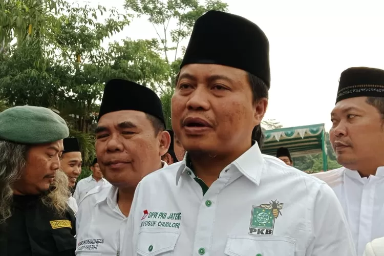 Ketua DPW Partai Kebangkitan Bangsa (PKB) Jawa Tengah Kiai Haji M Yusuf Chudlori (Gus Yusuf) didampingi Ketua DPC PKB Kabupaten Pekalongan. (Muslihun kontributor Batang)