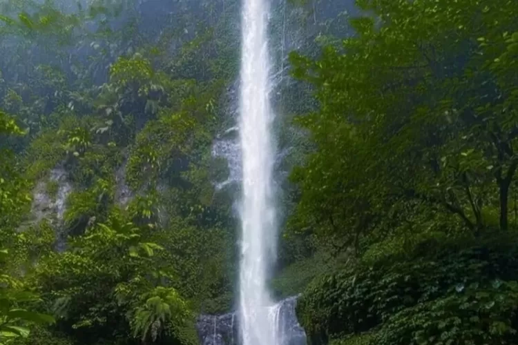 Air Terjun Langkuik Tinggi, Sumbar (nativeindonesia)