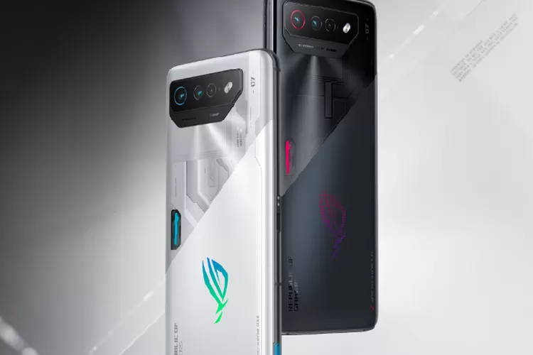 Temukan kekuatan ponsel gaming terdepan dengan ROG Phone 7, ditenagai oleh Snapdragon&reg; 8 Gen 2 dan layar AMOLED 165 Hz. (rog.asus.com)