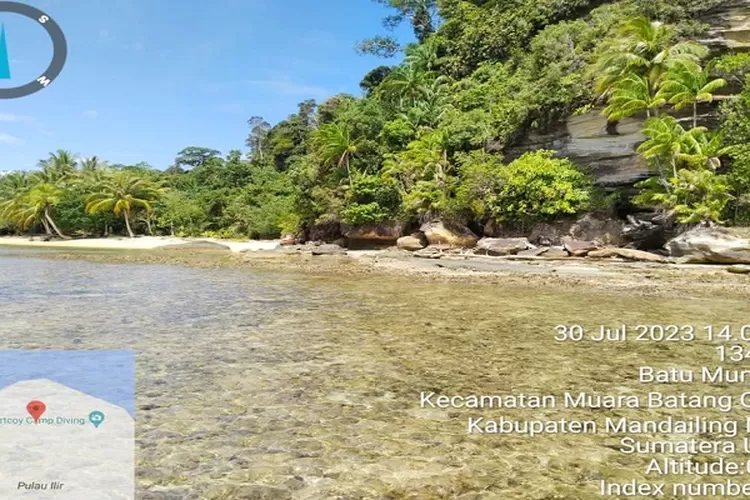 keindahan pantai Pulau Ilik dengan pasir putih dan laut yang bersih merupakan asset Pemkab Madina perlu perhatian khusus (Realitasonline.id/Dok)