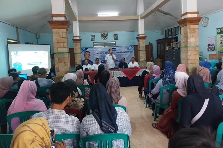 Anggota DPR RI Yoyok Sukawi saat melakukan sosialisasi 4 Pilar Kebangsaan di Kendal.  (dok Yoyok Sukawi )