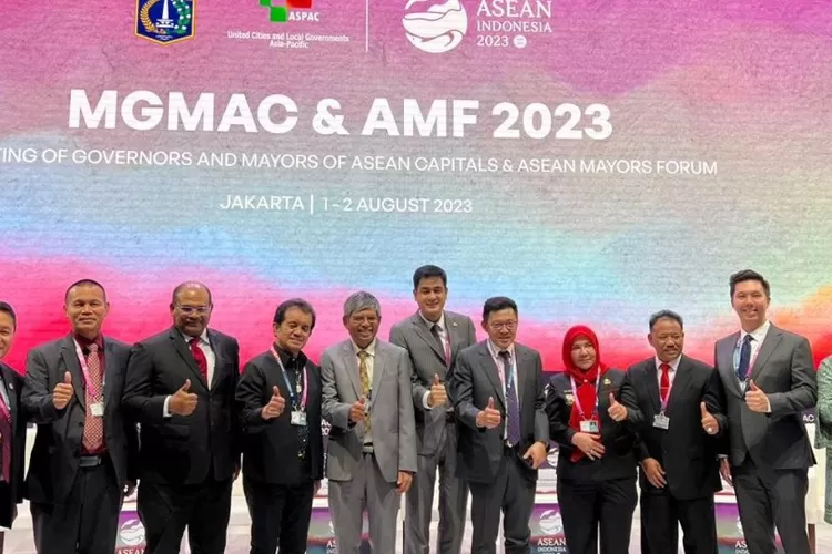 Genius Umar Hadiri Pertemuan Antara Gubernur dan Wali Kota se-Asia Tenggara di Jakarta (Kominfo Kota Pariaman)