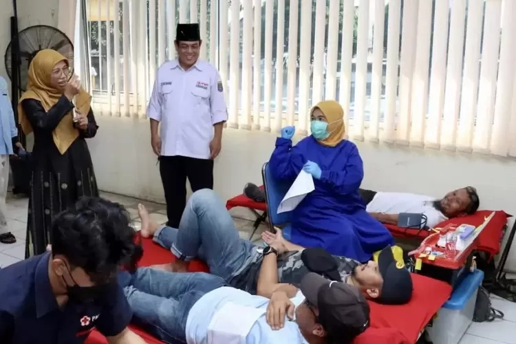 Palang Merah Indonesia (PMI) Kota Depok mulai banyak menerima permintaan layanan donor darah dari berbagai lembaga pada Agustus ini. Hal ini untuk menyambut peringatan Hari Ulang Tahun (HUT) Kemerdekaan Republik Indonesia (RI) ke-78.  &ldquo;Untuk Agustus 2023, PMI telah membuat jadwal dan lokasi donor da