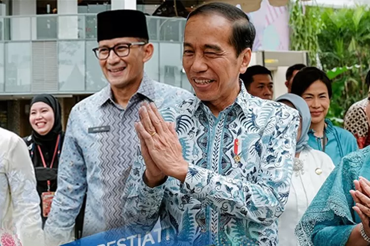 Presiden Jokowi membantah bahas politik dengan Sandiaga Uno, tegaskan bicara soal pariwisata. (Gorajuara/Instagram/@sandiuno)