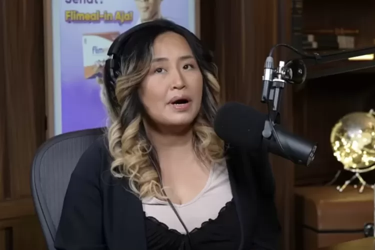 Disebut Sebagai Ibu yang Tidak Baik Terkait Kasus Pelecehan Michelle Ashley, Pinkan Mambo Berikan Klarifikasi (Gorajuara.com/dok: Tangkapan Layar YouTube Deddy Corbuzier)