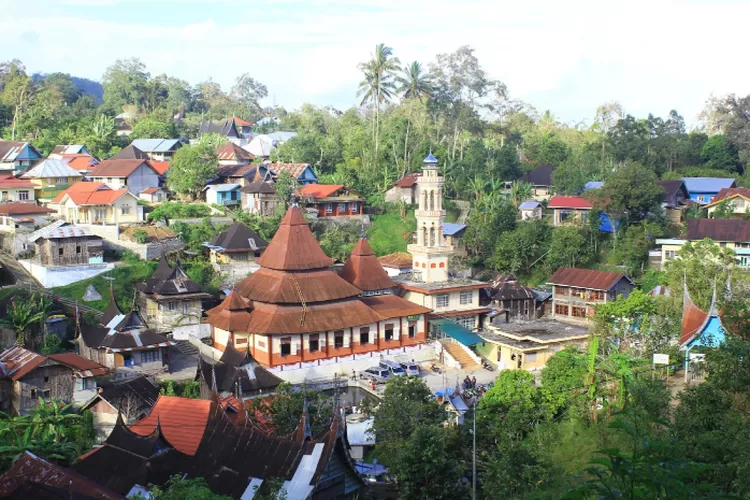 Desa Terindah di Dunia Ini Rupanya Ada di Sumatera Barat. (YouTube Kemenparekraf.)