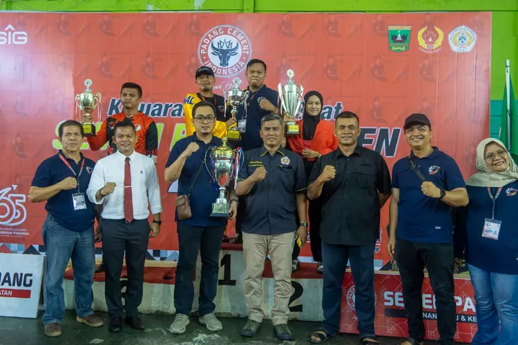 Pesilat Tuan Rumah Raih Juara Umum I, Kejuaraan Pencak Silat Semen Padang Open 2023 (ist)