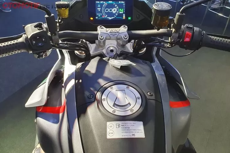 Moto Guzzi V100 Mandello 