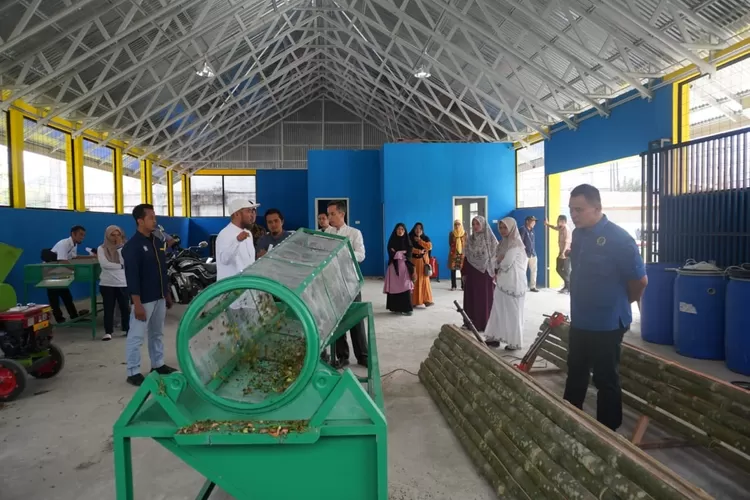 Diserahkan Kemen PUPR, Padang Panjang Punya TPS3R di Busur (Kominfo Padang Panjang)