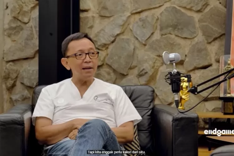 Dr. Ryu Hassan Ahli Neurosains (GoraJuara.com/ photo tangkapan layar @youtube Gita Wirjawan)