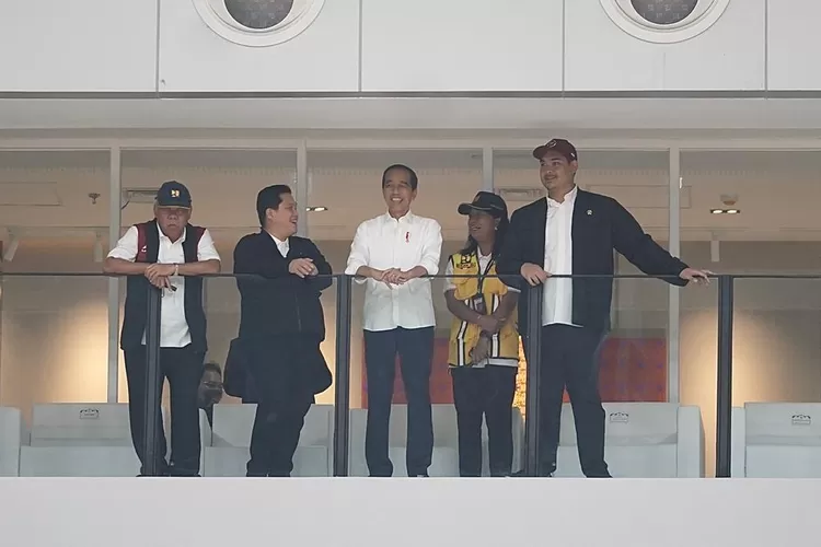 Presiden Joko Widodo (Jokowi) didampingi Erick Thohir meresmikan gedung Indonesia Arena di kawasan GBK, Senin (7/8/2023)