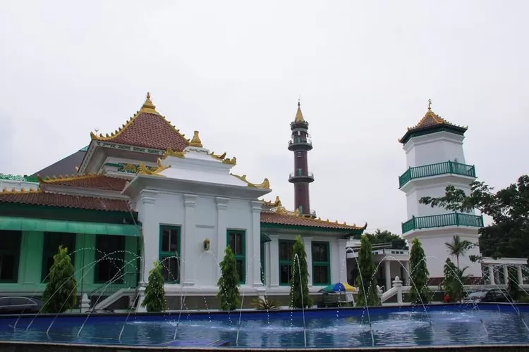 Masjid Agung Palembang sebagai salah satu masjid tertua yang ada di nusantara ini sudah mengalami berbagai renovasi (Indonesiakaya.com)