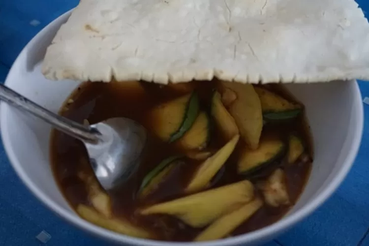 Rujak Moro khas Demak, Jawa Tengah yang unik rasanya dan selalu habis diburu pembeli  (ivo)