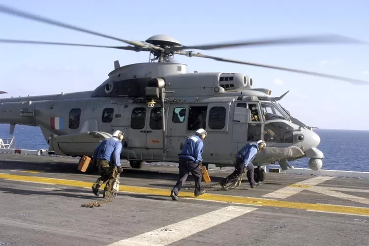 Airbus Dan PTDI Buat Helikopter H225M Caracal Alias EC 725 Super Cougar ...