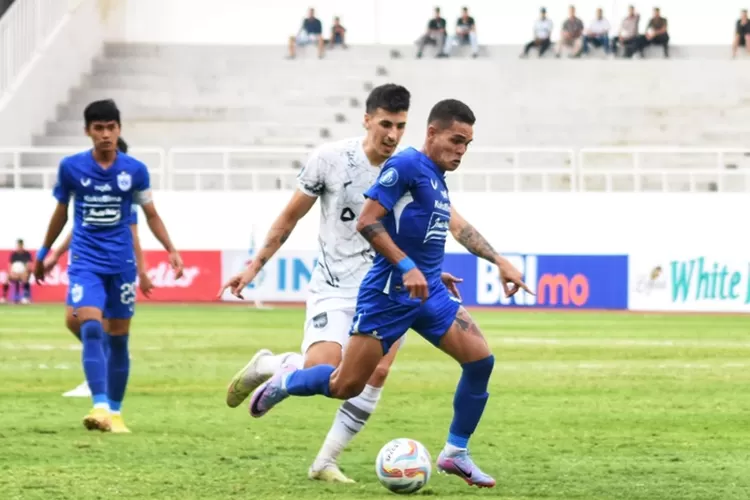 Gali Freitas saat bermain untuk PSIS. Tiket PSIS Semarang vs Arema FC sudah bisa dibeli. (Ayosemarang.com/ Audrian Firhannusa)