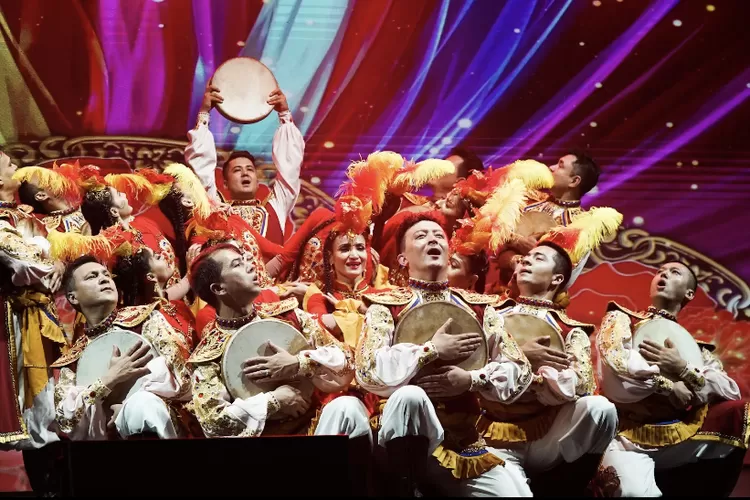 Penampilan dari Muslim Xinjiang di Festival Hijriah Cirebon (dok.Republika Festival Hijriah)