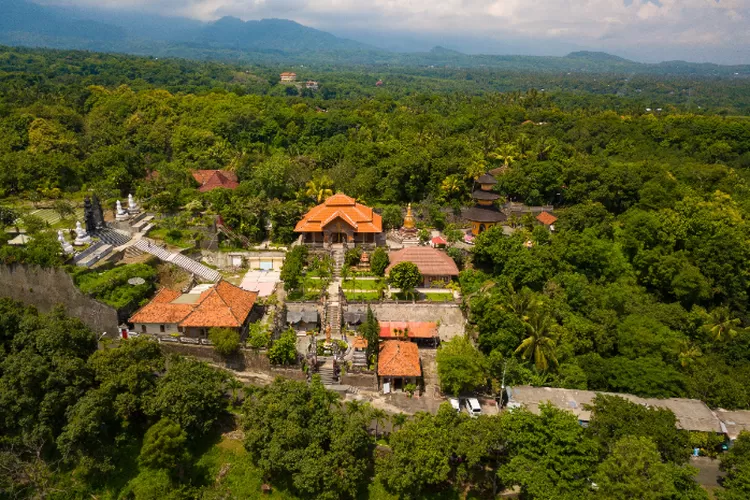 Ilustrasi daerah dengan nama terunik di Jawa Barat. Warga Jabar heran mengetahui asal-usul singkatan Garut.  (Unsplash.com@Dominic Krainer.)