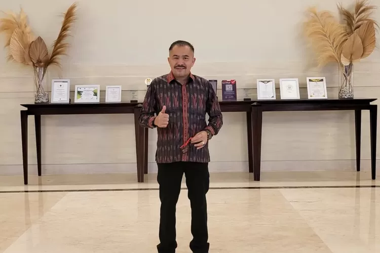 Profil Dan Biodata Kamaruddin Simanjuntak Mantan Pengacara Brigadir J(Instagram: @kamaruddinsimanjuntaksh)