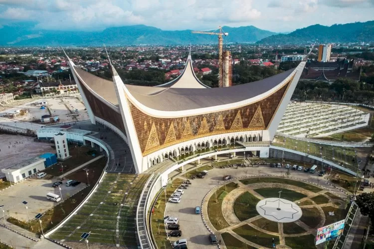 Sejarah pembangunan Masjid Raya Sumatera Barat (Padang.go.id)