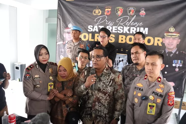 Ibu bayi yang tertukar saat berada di Mapolres Bogor.
