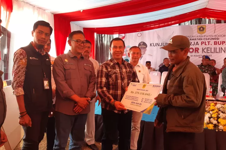 BPJS Ketenagakerjaan Kantor Cabang Bogor-Cileungsi kembali menyerahkan santunan di Cileungsi. (BPJS Ketenagakerjaan)