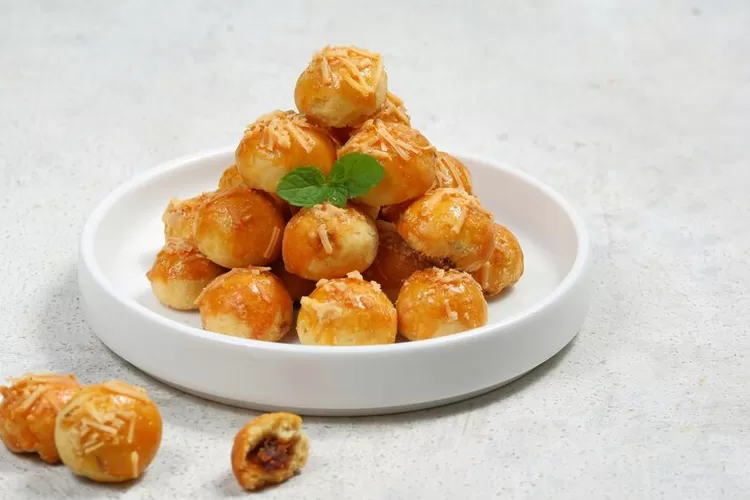 Ini makanan khas negara Indonesua yang ternyata peninggalan Belanda (Freepik/ Edgunn)