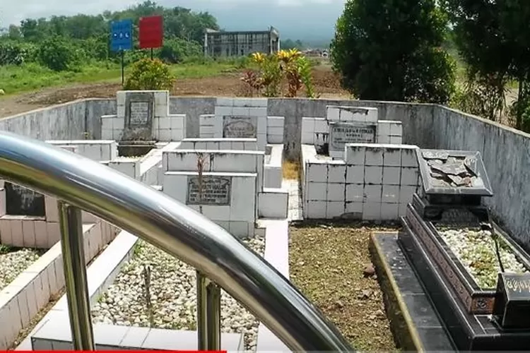 Pemakaman di tengah gerbang tol Padang Sicincin   (Tangkapan layar youtube Minang Yes)