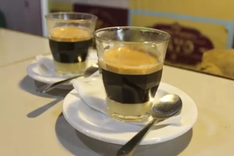 Kopi sanger merupakah salah satu kuliner di Aceh (YouTube @SesiOfficial)