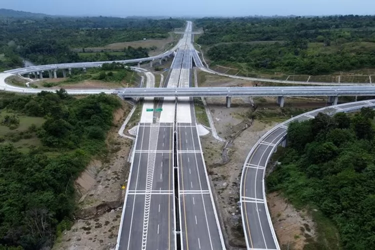 ruas tol Pekanbaru - Bangkinang sepanjang 30,9 KM sebagai pendukung jalan tol trans Sumatera penghubung Riau dengan Sumatera Barat.