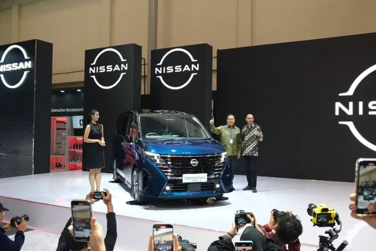 Nissan Serena hybrid bisa bikin Voxy ketar ketir
