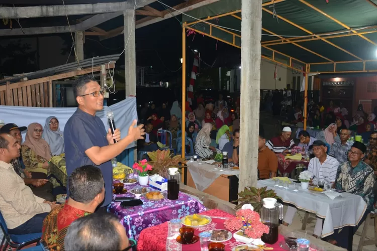 Wali Kota  Padang Hendri Septa pada Forkopsteng Kecamatan Lubuk Begalung.(Prokopim) 