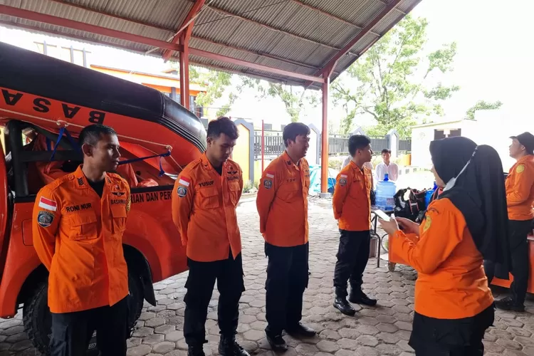 BASARNAS Padang bergerak cepat untuk bergabung dalam pencarian pengenudi mobil yang hilang di Palembayan Agam (dok. BASARNAS)