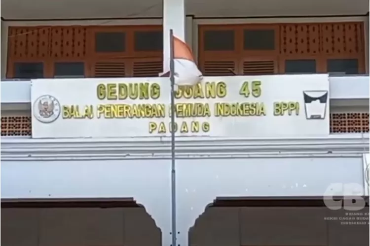 Gedung Juang 45 Padang, tempat diproklamasikannya kemerdekaan Indonesia di Tanah Sumatera (Layar Tangkap YouTube Padang Budaya)