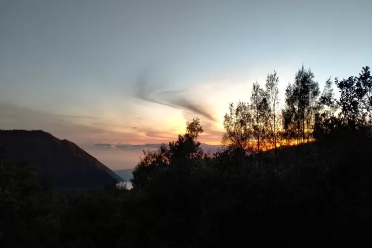 Sunrise di Gunung Bromo.