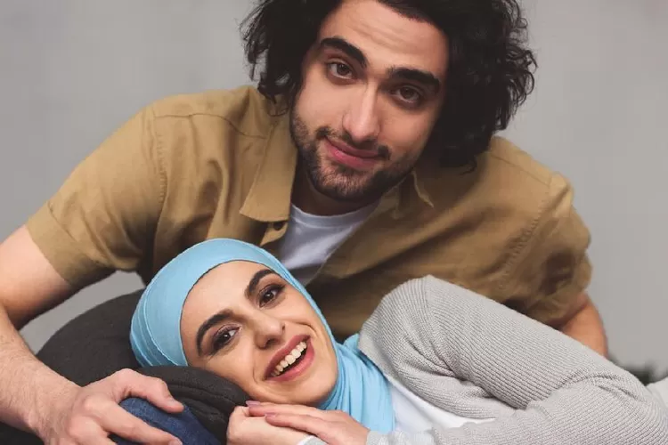 Ilustrasi, pasangan suami istri boleh bermesraan saat menjalankan puasa Ramadan. (istimewa)