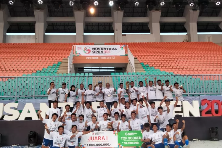 Persib Bandung berhasil meraih kemenangan 2 - 0 atas PSLS Lhokseumawe