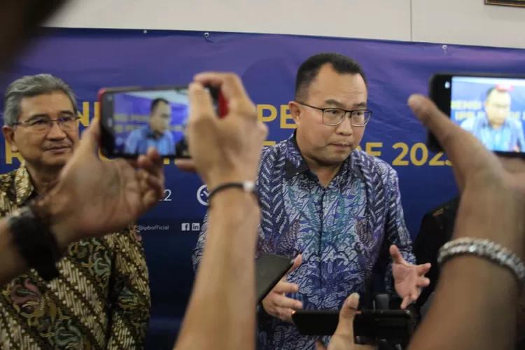 Rektor IPB, Prof Arif Satria saat menjawab pertanyaan wartawan.  (Foto : Sofyansyah)