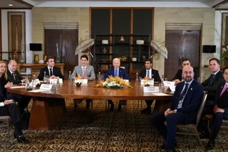Pemimpin G7 dan NATO saat melakukan rapat darurat untuk membahas ledakan rudal di Polandia pada Rabu 16 November 2022