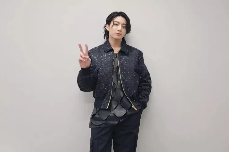 Penampilan Jungkook saat pembukaan Piala Dunia 2022. Sumber foto : bts.official