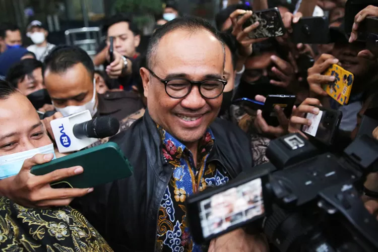 KPK Amankan Safe Deposit Box Berisi Rp 37 Miliar di Rumah Rafael Alun