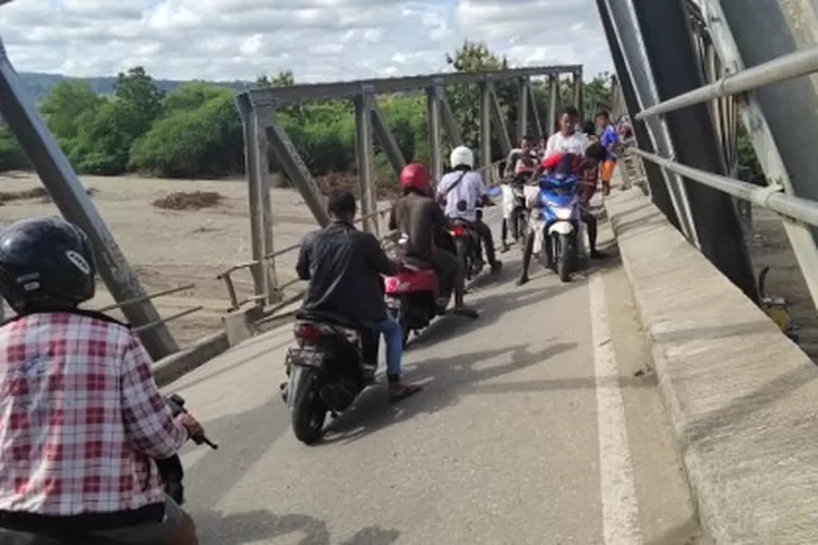 kementerian-pupr-targetkan-perbaikan-permanen-jembatan-benanain-ntt-selesai-dalam-enam-bulan-WhatsApp Image 2021-04-22 at 15.40.34