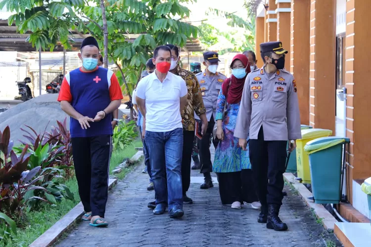 WhatsApp Image 2021-05-27 at 10.39.45 PM